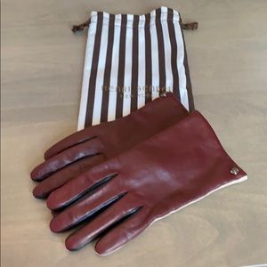 Leather gloves